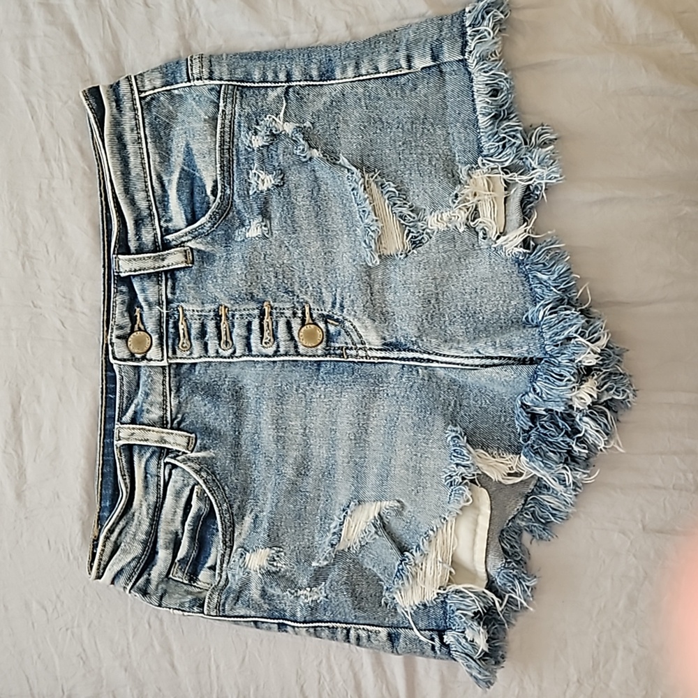 KanCan Signature High Rise Jean Shorts, Size 26
